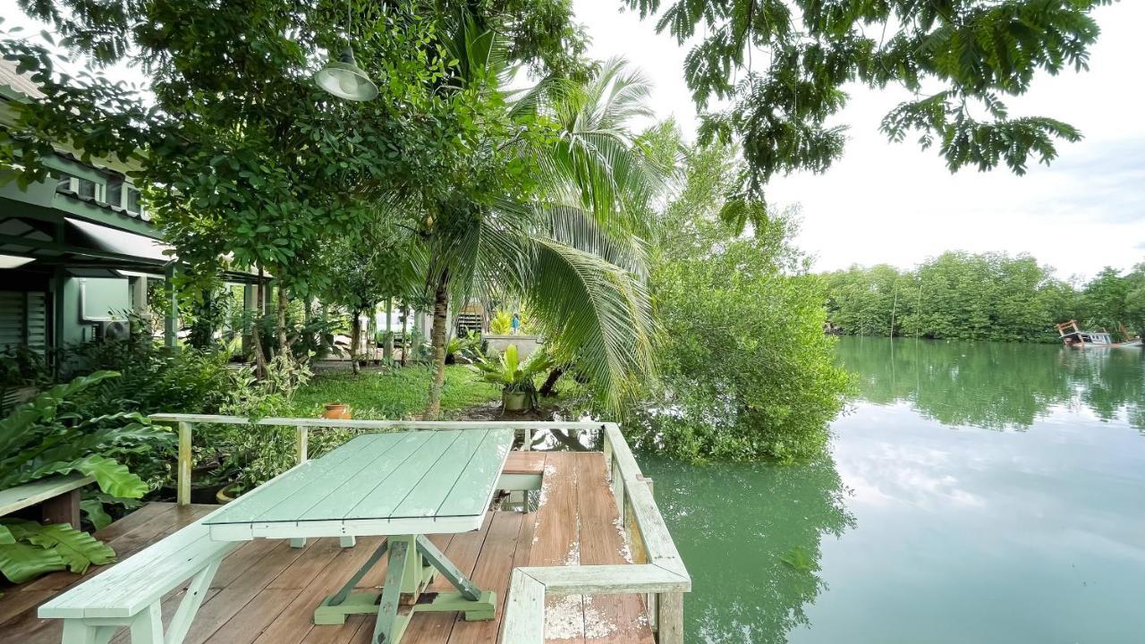 Rimsira Villa Chumphon Exterior photo